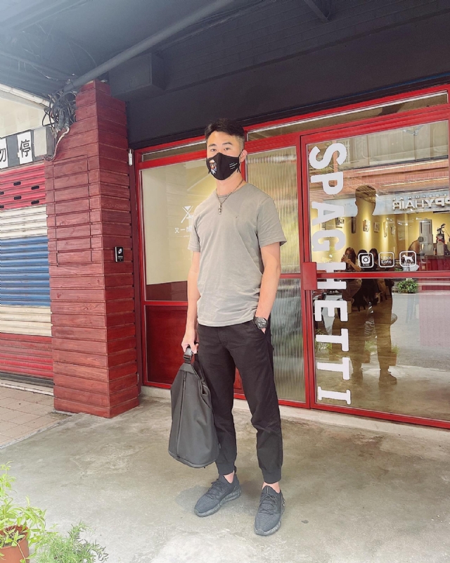 酒商安迪的第一张照片--新北父母相亲团